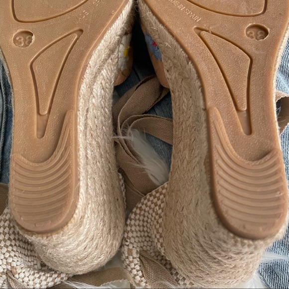 Ensley Andre Assous Espadrille Wedge 🌸🌼 Size 7-7.5 38 - Picture 6 of 13